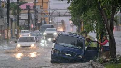 Ураган Мелисса угрожает Ямайке и побережью США