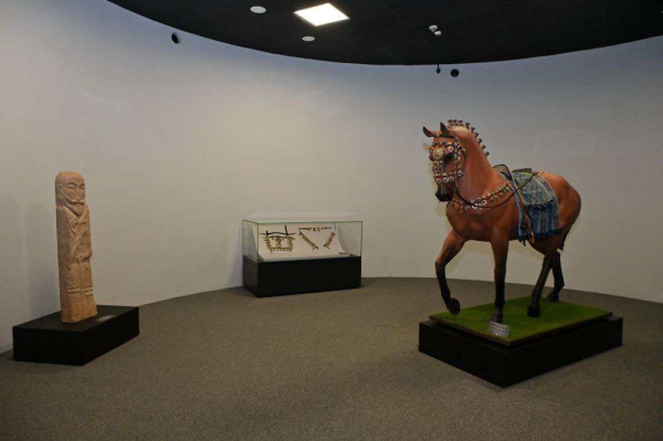 В Национальном музее стартовала международная выставка