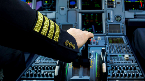 Пилота Air Astana задержали в состоянии наркотического опьянения