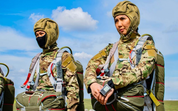 Казахстанские десантники готовятся к соревнованиям в Турции