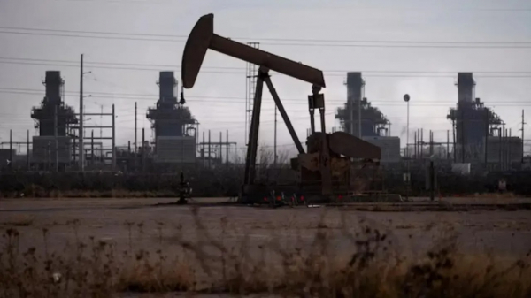 Рост добычи и импорта увеличил запасы нефти в США