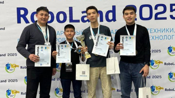 Школьники из Акмолинской области выиграли международный чемпионат по робототехнике