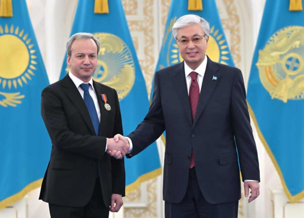 Токаев наградил Аркадия Дворковича орденом &ldquo;Достық&rdquo;