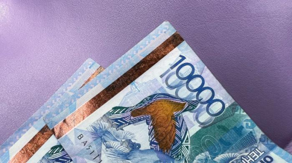 На KASE доллар продается ниже отметки 512 тенге